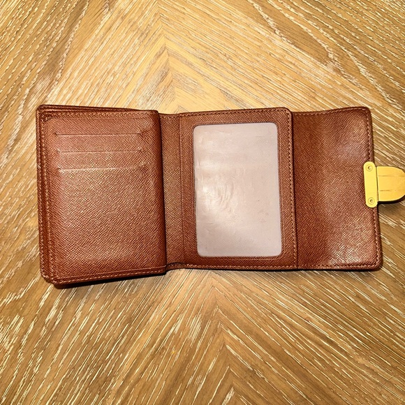 Louis Vuitton Monogramed Joey Wallet - Picture 6 of 9